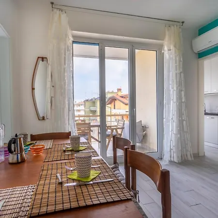 Casa Di Annika - Vista Laguna E Parcheggio Privato דירה